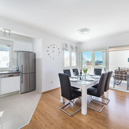 Luxury Xxl Apartment Макарска Экстерьер фото