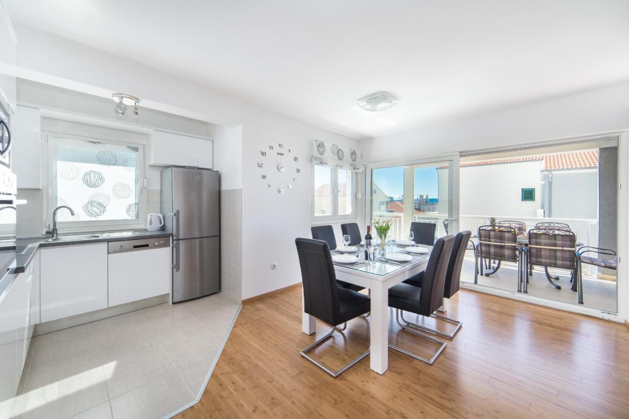 Luxury Xxl Apartment Макарска Экстерьер фото