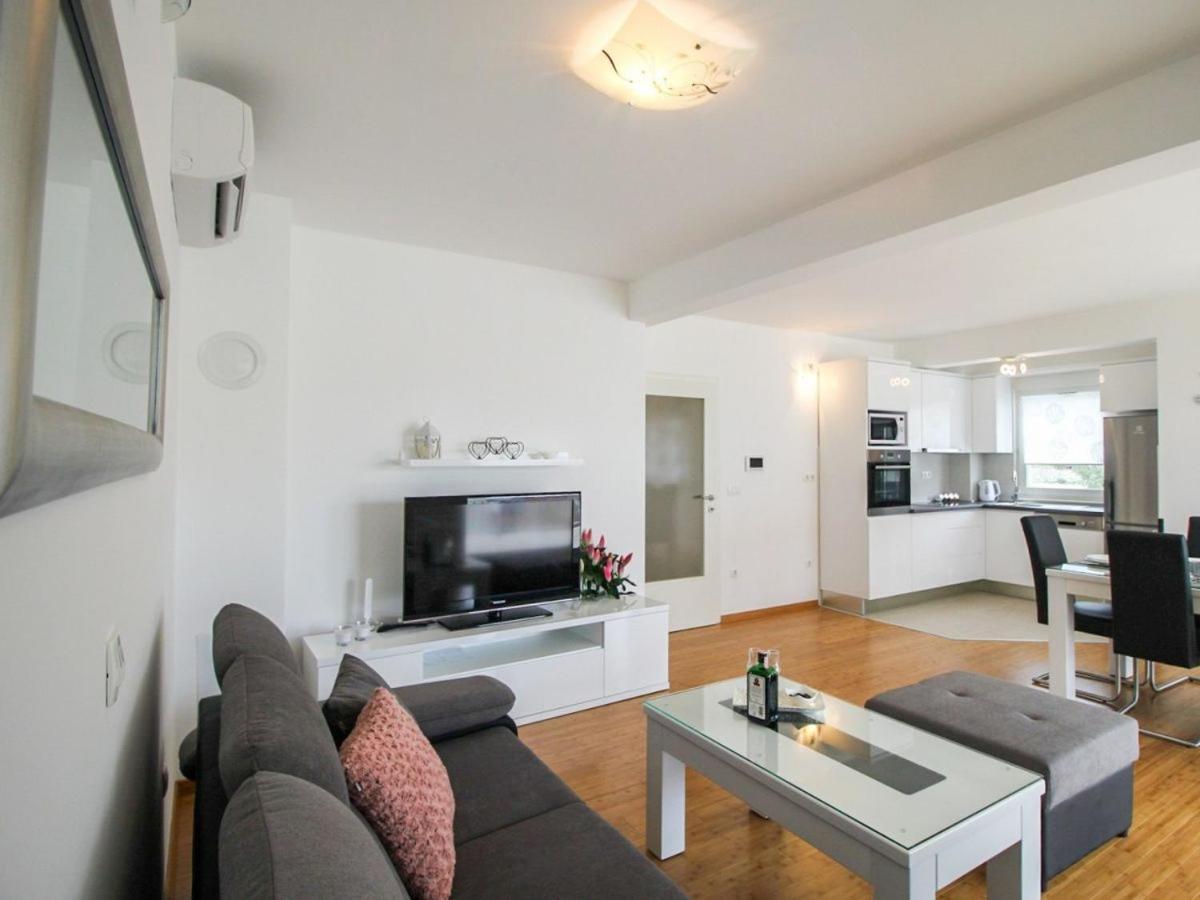 Luxury Xxl Apartment Макарска Экстерьер фото
